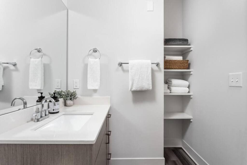 Dream Apartment Near Whole Foods Cozysuites Indianapolis Eksteriør bilde
